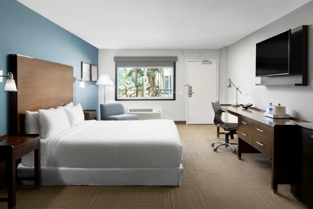 Four Points By Sheraton Anaheim Exterior foto