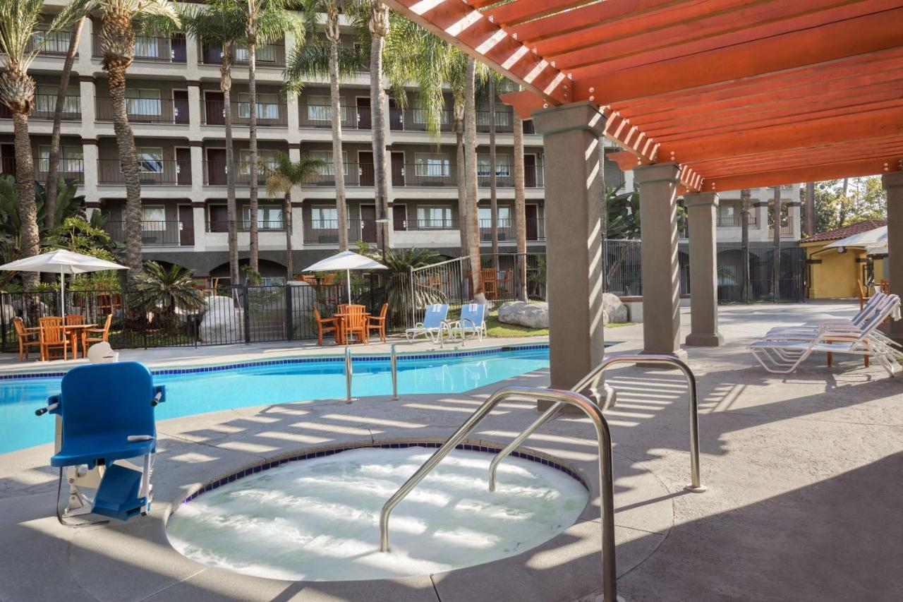 Four Points By Sheraton Anaheim Exterior foto