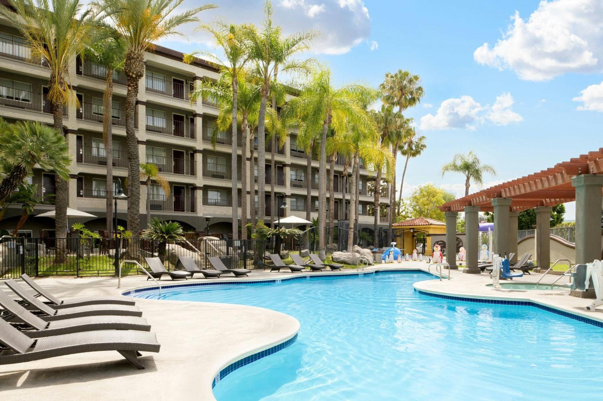 Four Points By Sheraton Anaheim Exterior foto
