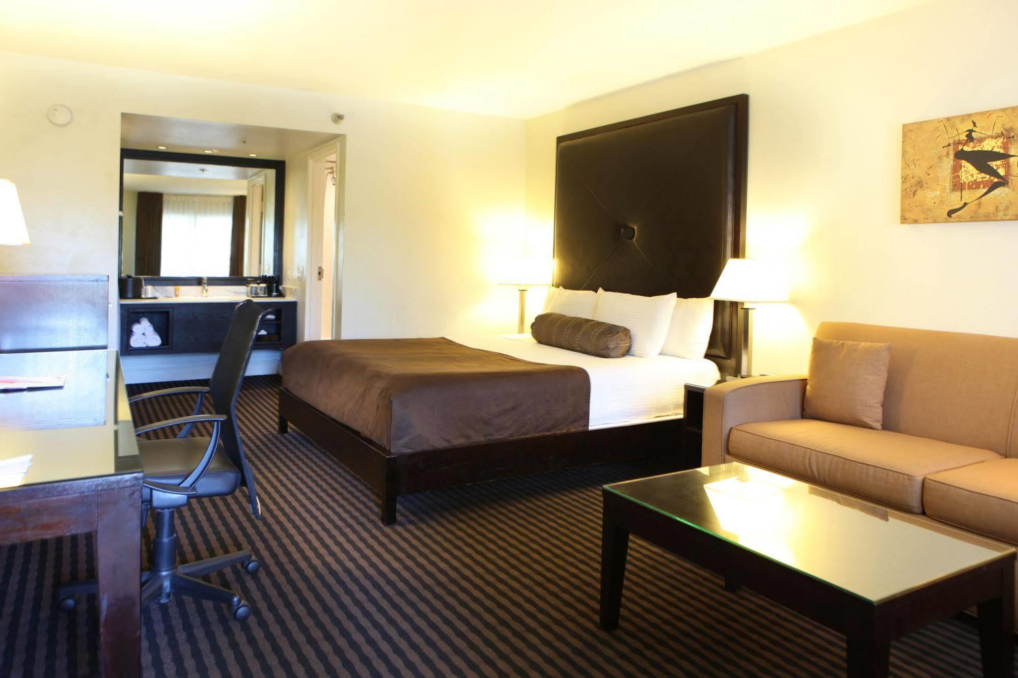 Four Points By Sheraton Anaheim Exterior foto